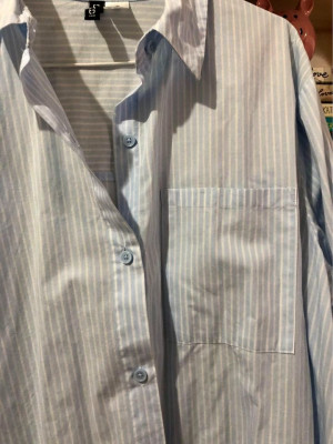 H&M White Striped Button Down Long Sleeves Top