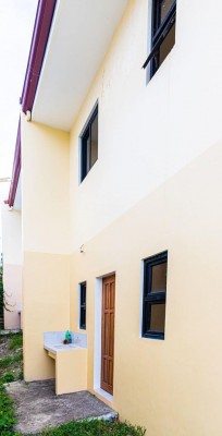 Gorgeous Modern House and Lot in Estanza Legazpi City