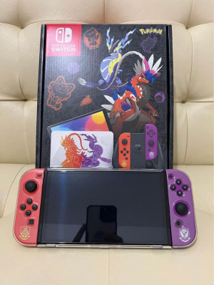 Nintendo Switch OLED (Scarlet & Violet) + 2 Games