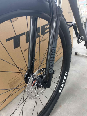 Trek Marlin 7 29er Medium Galactic Grey