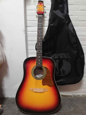Acoustic Guitar with Bag and pick