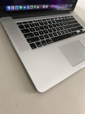 MacBook Pro 15inch RETINA Core i7 16GB/256GB