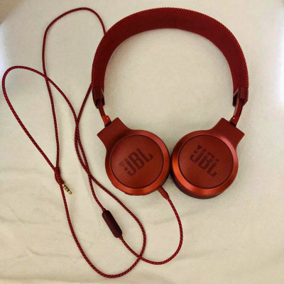 JBL Live 400BT Wireless On-Ear Headphones