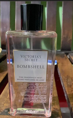 Original 100%VS Bombshell Perfume