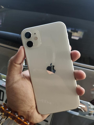 IPHONE 11 64GB FACTORY UNLOCK