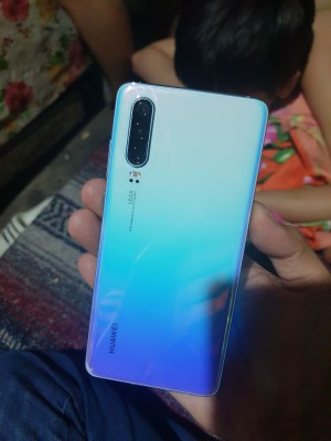 HUAWEI P30