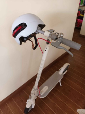 Xiaomi Electric Scooter 3 Lite + free helmet