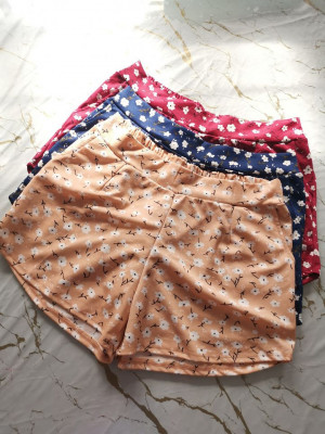 PLUS SIZE HIGH WAIST SHORTS WITH TWO POCKETS