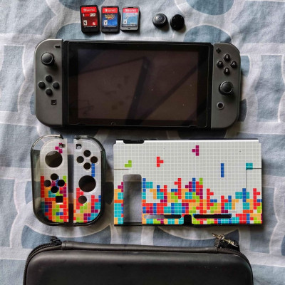 Nintendo switch with 3 games