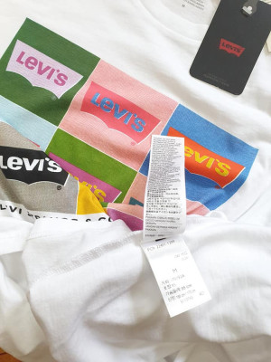 Levis tee