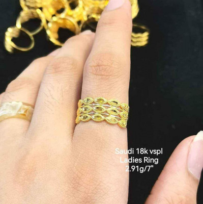 Ladies Ring 18k saudi gold