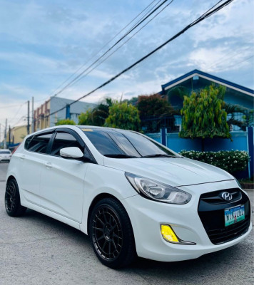 2013 Hyundai accent