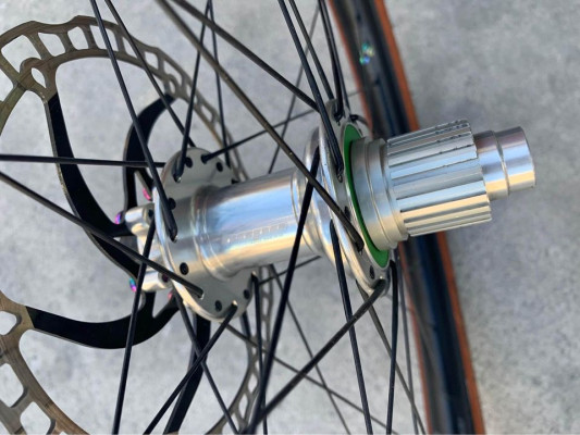 Stans, hope, pirelli wheelset 29