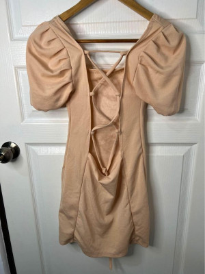 DECLUTTERING PRELOVED CLOTHES