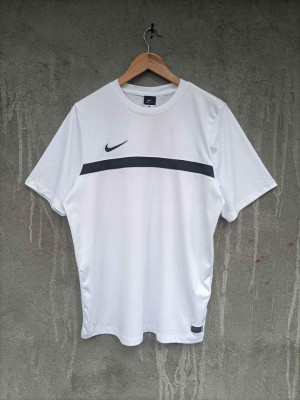 Nike Drifit T shirt XL on tag Dimes:23×29 Excellent condition