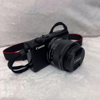 Canon M100