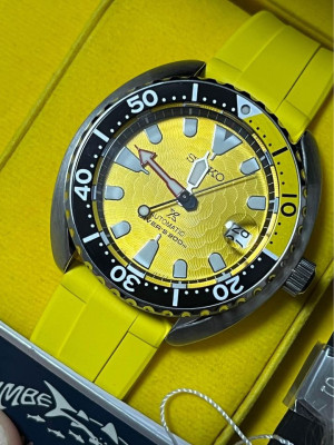 SEIKO PROSPEX ZIMBE GREEN & YELLOW TURTLE SRPD17/19