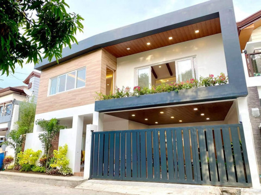 BRAND NEW HOUSE & LOT IN GREENWOODS