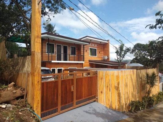 For sale house and lot in tagaytay