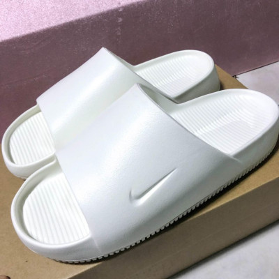 Nike Calm Slide
