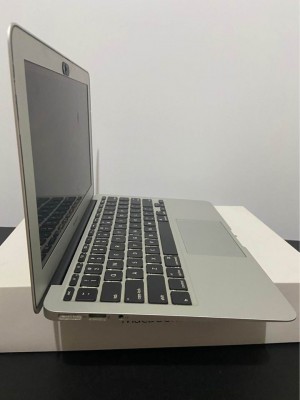 MacBook Air 2015 11” Complete