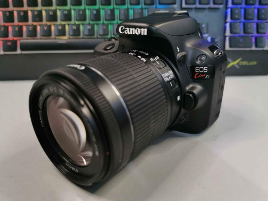 Canon 100D