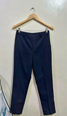 Uniqlo trouser pants back garterized