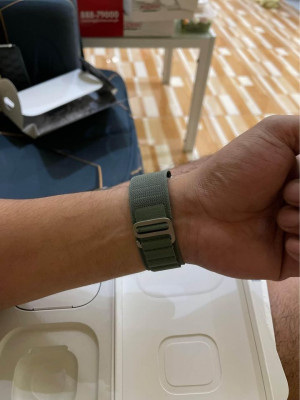 Apple watch ultra 49mm Titanium Green Alpine Loop (M)