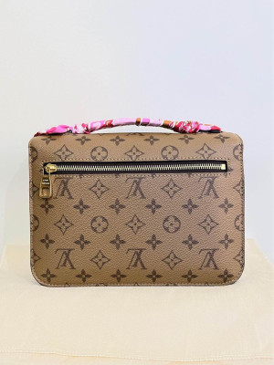 Louis Vuitton Pochette Metis Reverse Monogram Bag