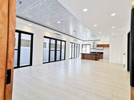 Charming Superior House and lot for Sale