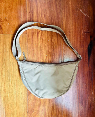 Uniqlo Women's Round Shoulder Bag / Dumpling Bag