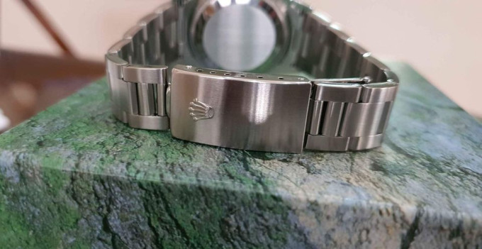 Rolex Oyster Perpetual Date 34mm Complete Set Ref. 15200, 9 /10! Ranked A in Jap