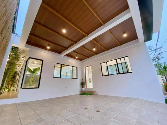 House And Lot For Sale In GreenWoods Executive Village Pasig City