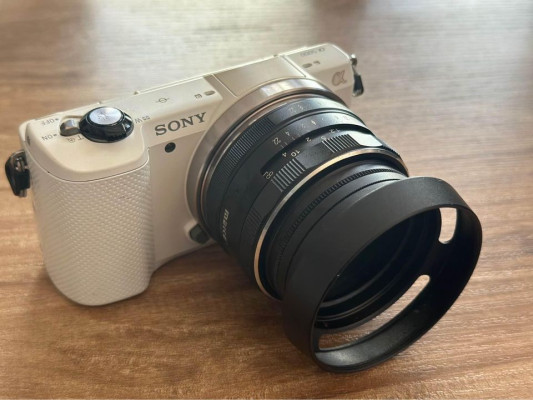 FOR SALE SONY A5000