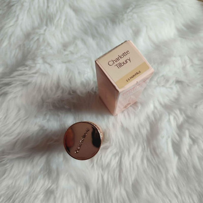 Charlotte Tilbury Hollywood Flawless Filter