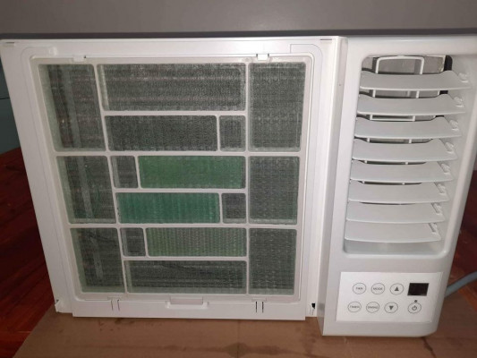 For Sale Carrier Aura Non-Inverter Side Discharge