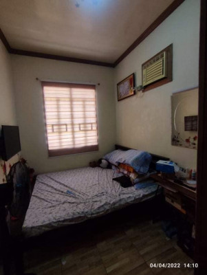 House anLot area:120 sqm Floor Area: 6x8 mtr 2 bedrooms,1 toilet and bath 1d Lot