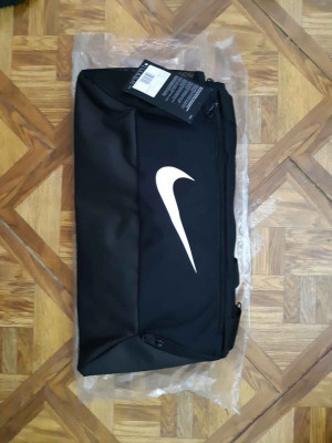 Nike Brasilia Duffel Gym Workout Bag 41L capacity brand new and original