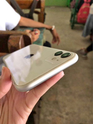 iPhone 11 128gb Fu white