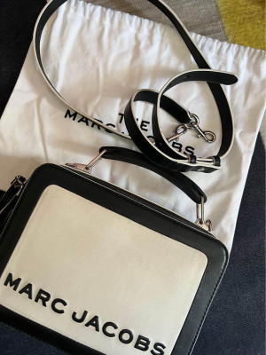 Marc Jacobs The Box Bag