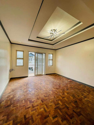 4Bedrooms Pre Owned House and Lot For Sale