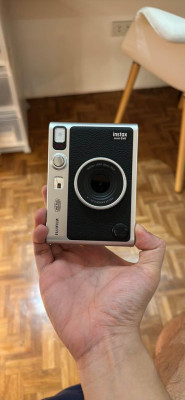 Fujifilm Instax mini Evo