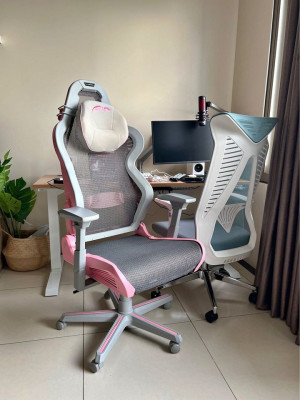 BRAND NEW GAMING CHAIR