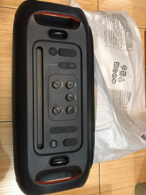 JBL Party Box On-The-Go