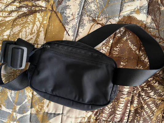 Lululemon beltbag