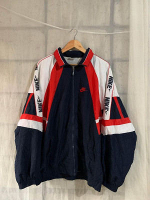 NIKE WINDBREAKER