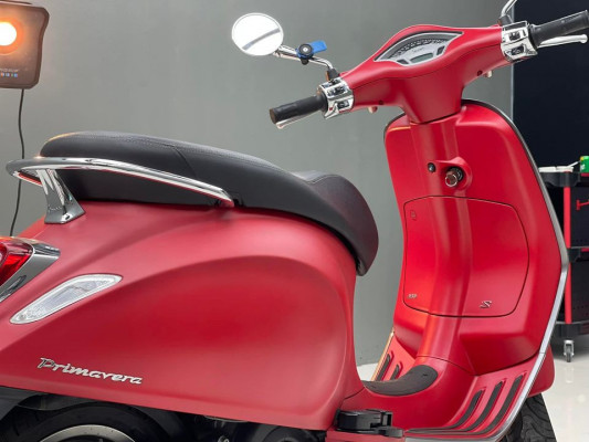 Vespa primavera