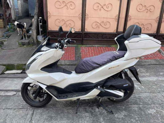 PCX 160 Top box honda gold wing inspired