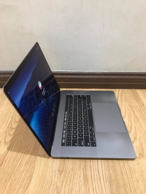 Macbook Pro 2020 Touchbar 13-Inch Core i5 High-Quality Mac