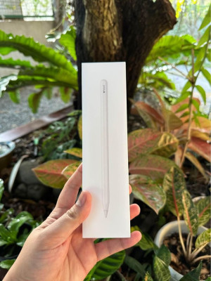 Brand New And Sealed iPad Air 5th Gen M1 Chip With Apple Pencil